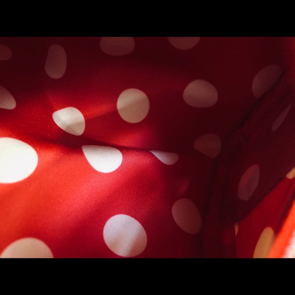 HELLO KITTY-NWT Faux Leather Square Wristlet - Picture 11 of 15